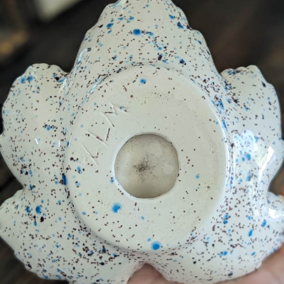 Handmade Pottery Leaf Shaped Catch All Dish - Picture 4 of 5